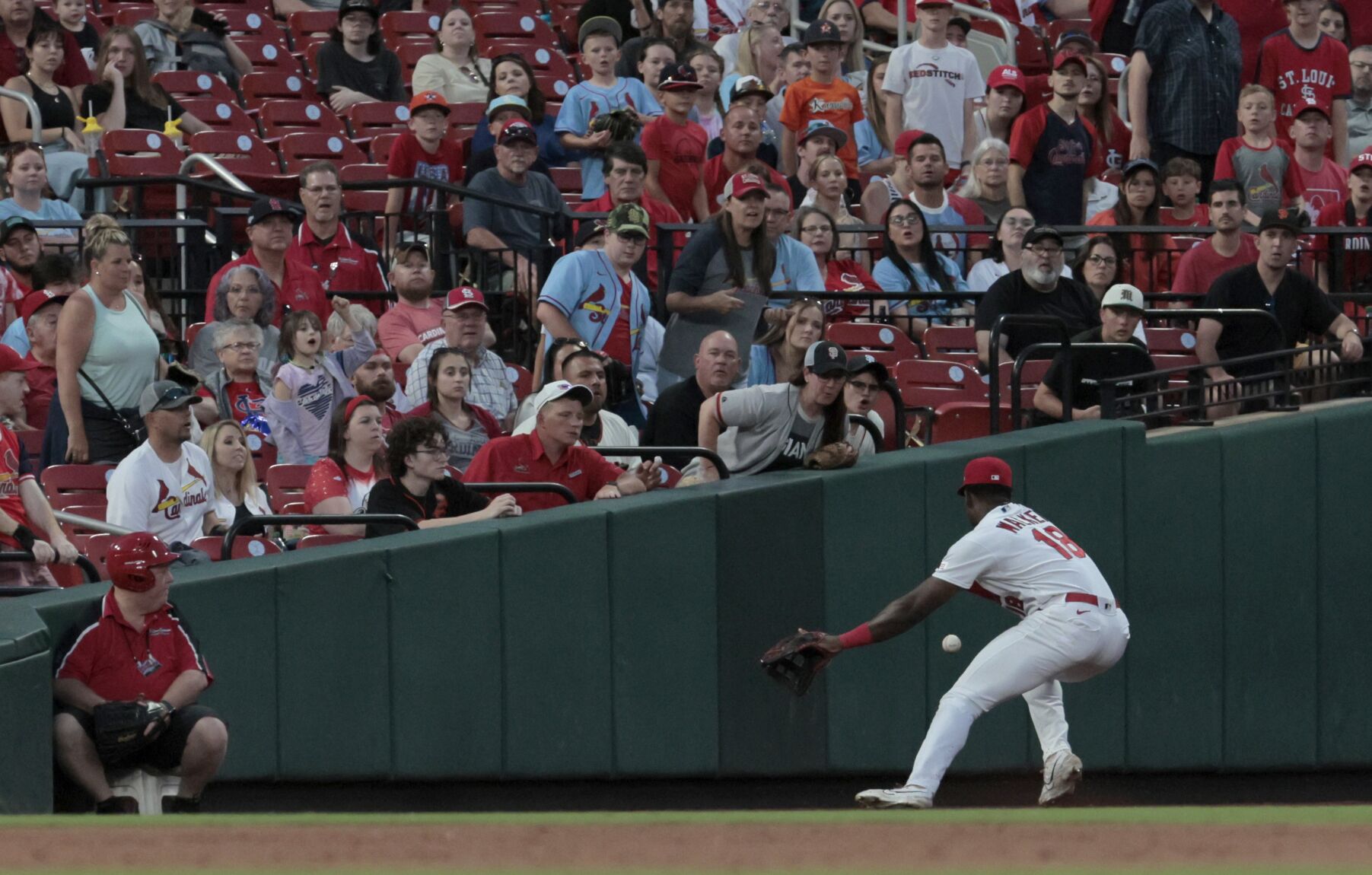 Game 2 of St. Louis Cardinals and San Francisco Giants series